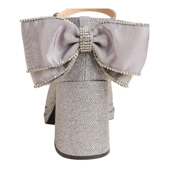Torrid BETSEY JOHNSON SILVER BOW BACK HEEL size 7.5 (WW - WIDE WIDTH) NIB - Picture 2 of 15